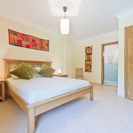 Otel Dlouca