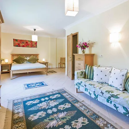 Otel Dlouca